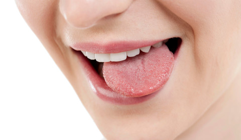 Benefícios de Limpar a Língua para a Saúde Oral