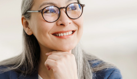 Coroa ou Implante Dentário: Qual é a Melhor Opção para si?